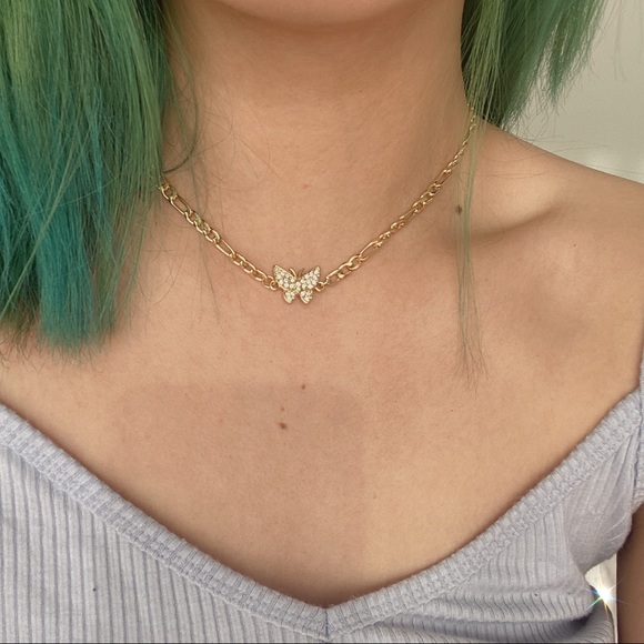 RESTOCKED! butterfly rhinestones choker necklace (buy 1 get two free!!!) - Picture 4 of 8
